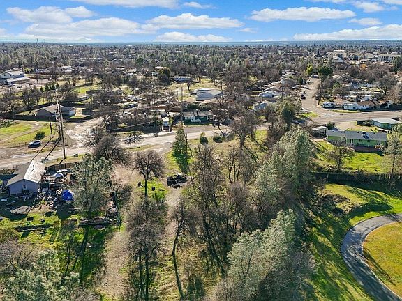 3rd image of 3550 Oasis Rd