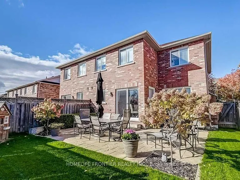 127 Alfred Smith Way — Photo 11