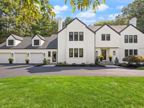 16 Weathervane Rd, Canton, MA 02021
