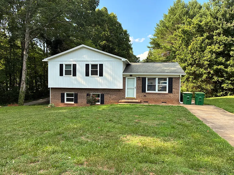 2245 Vienna Dozier Rd — Photo 2