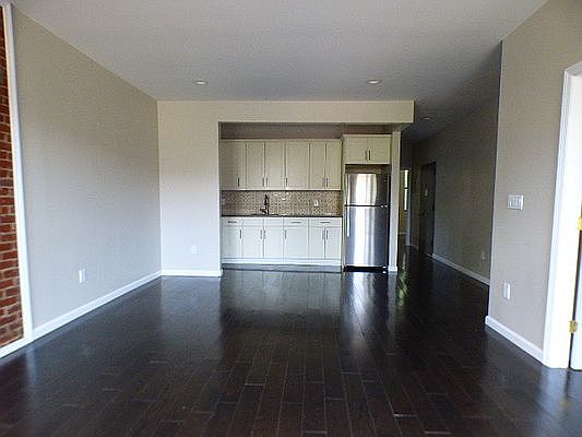 2nd image of 69 Underhill Ave APT 2