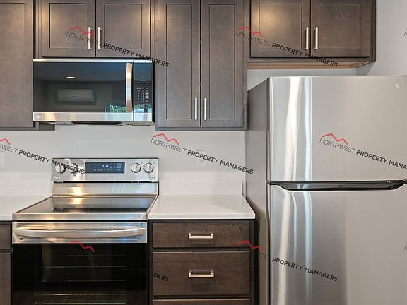 5th image of 208 E Stella St #8
