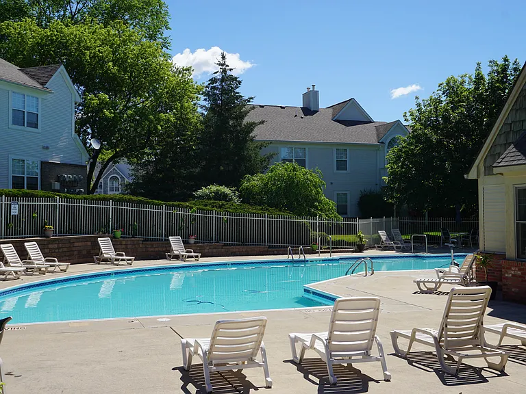 Brookwood Farms Apartments — Photo 20