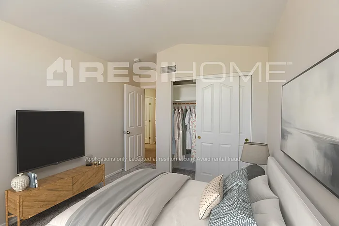 2604 N 126th Dr — Photo 10