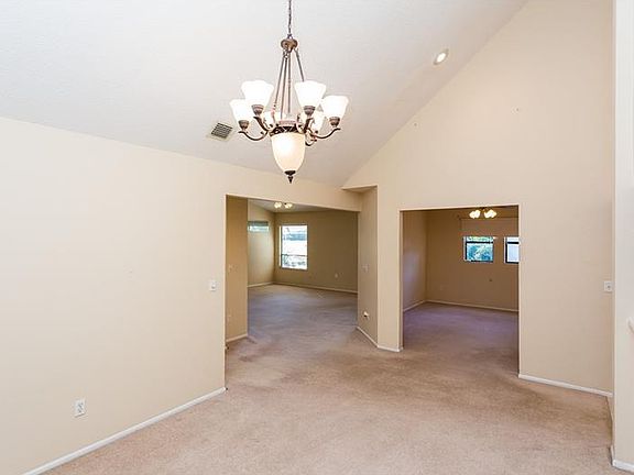 4th image of 2664 Bent Hickory Cir