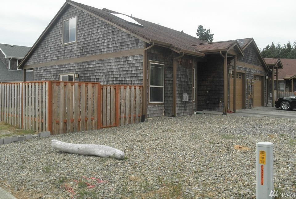 1st image of 138 28th St NW #138