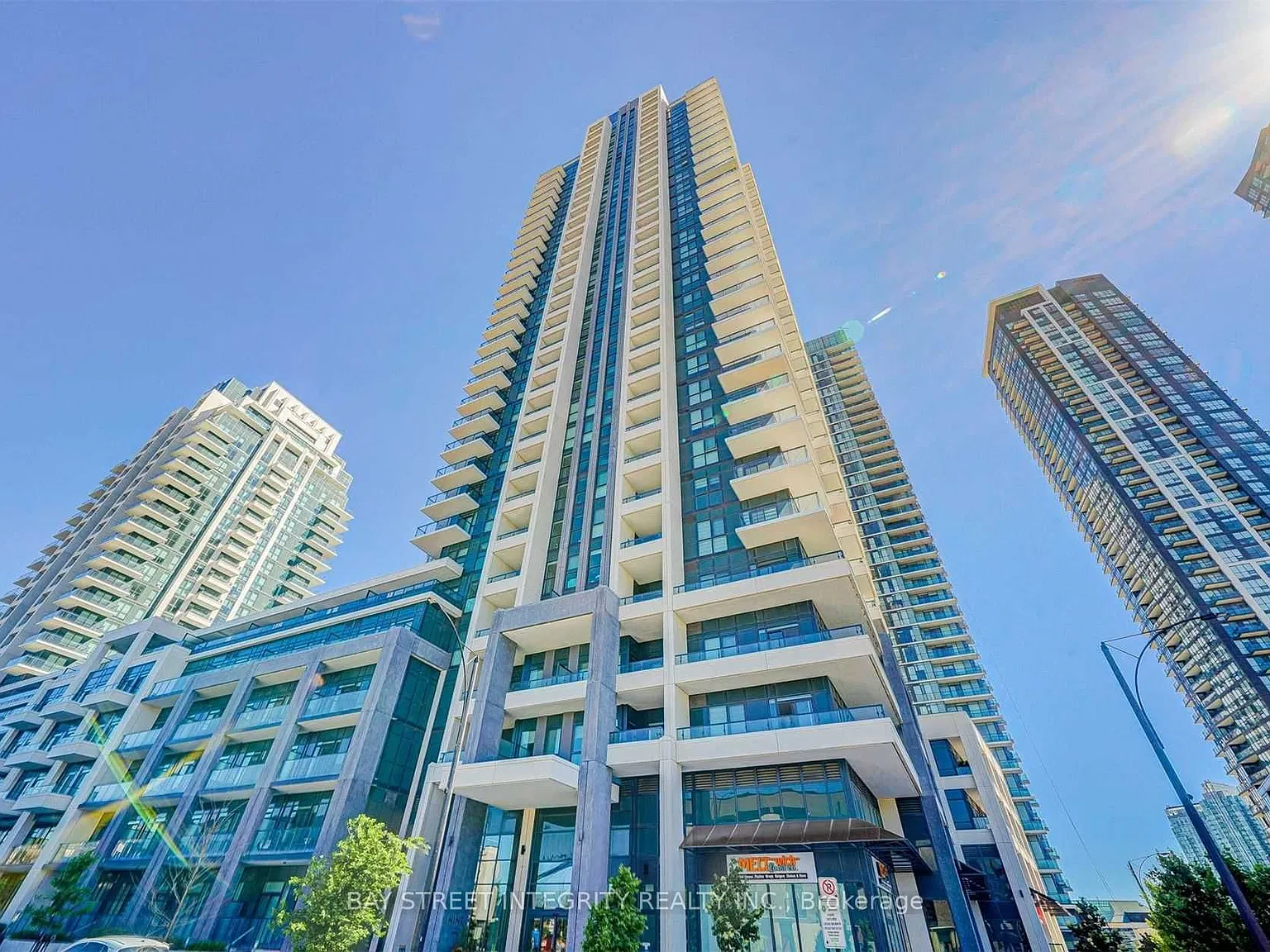 3 bed, $2,900 — Photo 1