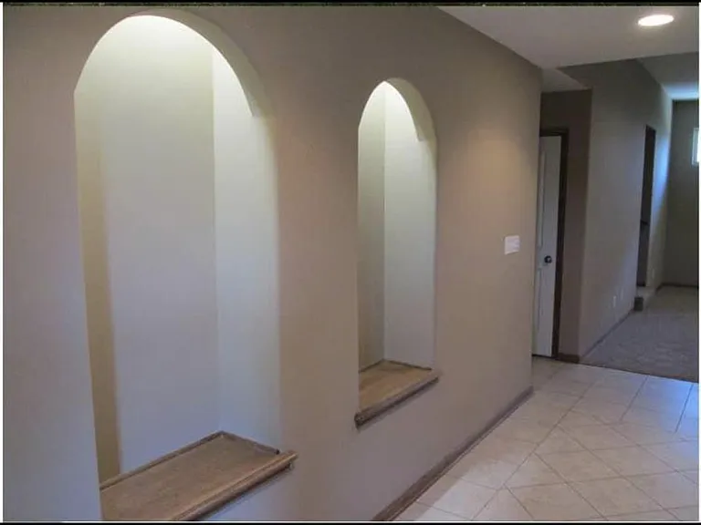 505 NW Highcliffe Dr — Photo 10