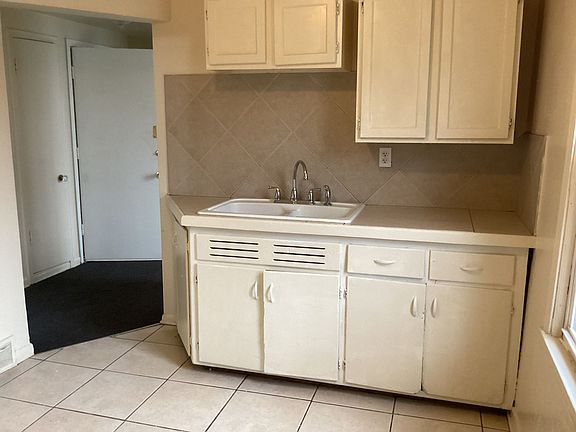 2nd image of 5419 N 57th St #5421