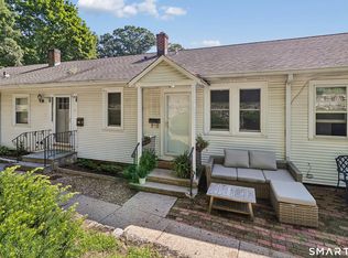 12 Husted Ln APT 3, New Canaan, CT 06840