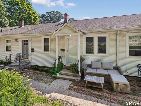 12 Husted Ln APT 3