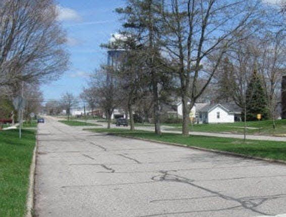 4th image of 701 N Kinney Ave