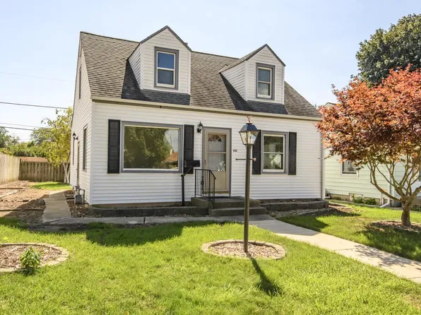 921 E Howard AVENUE, Milwaukee, WI 53207