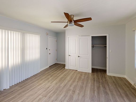 4th image of 1135 S Grand View St #6
