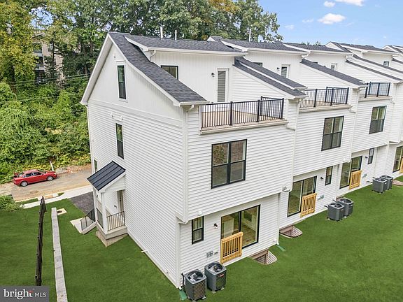 5th image of 2075 Old Admiral Ct