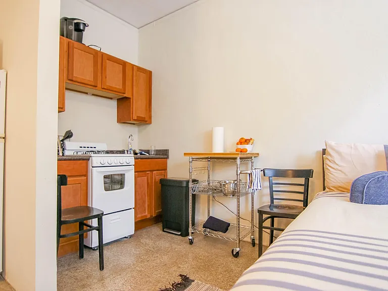 The Gilmore Apartments — Photo 45