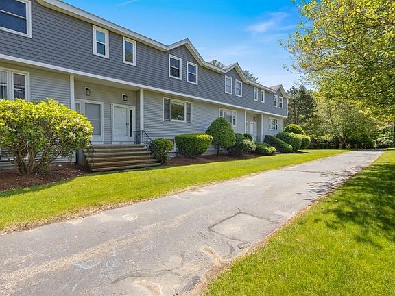 3rd image of 62 Villa Roma Dr Unit 62