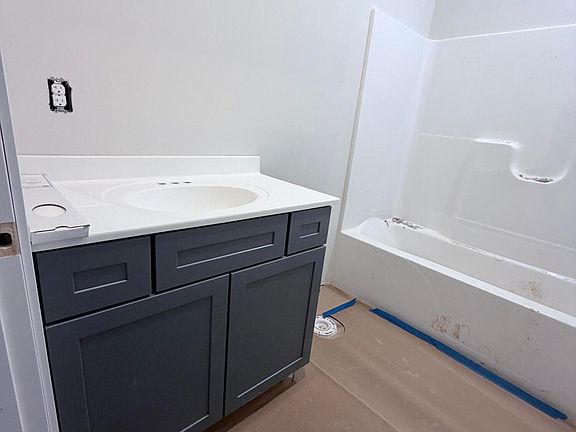 5th image of 103 Linzi Way
