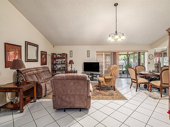 5th image of 1606 Dusty Rose Ln