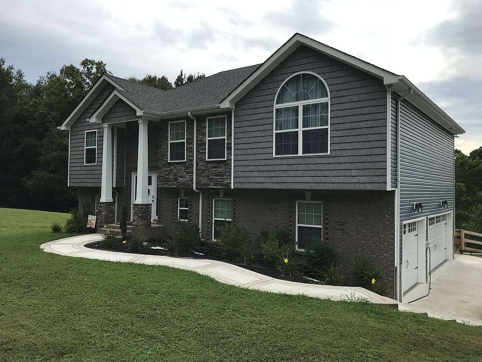 House front / 3 car Garage