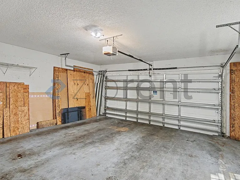 10271 NW 10th Ct — Photo 31
