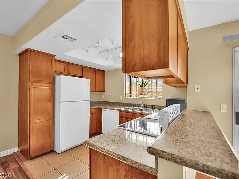 7300 Pirates Cove Rd #2038 — Photo 31