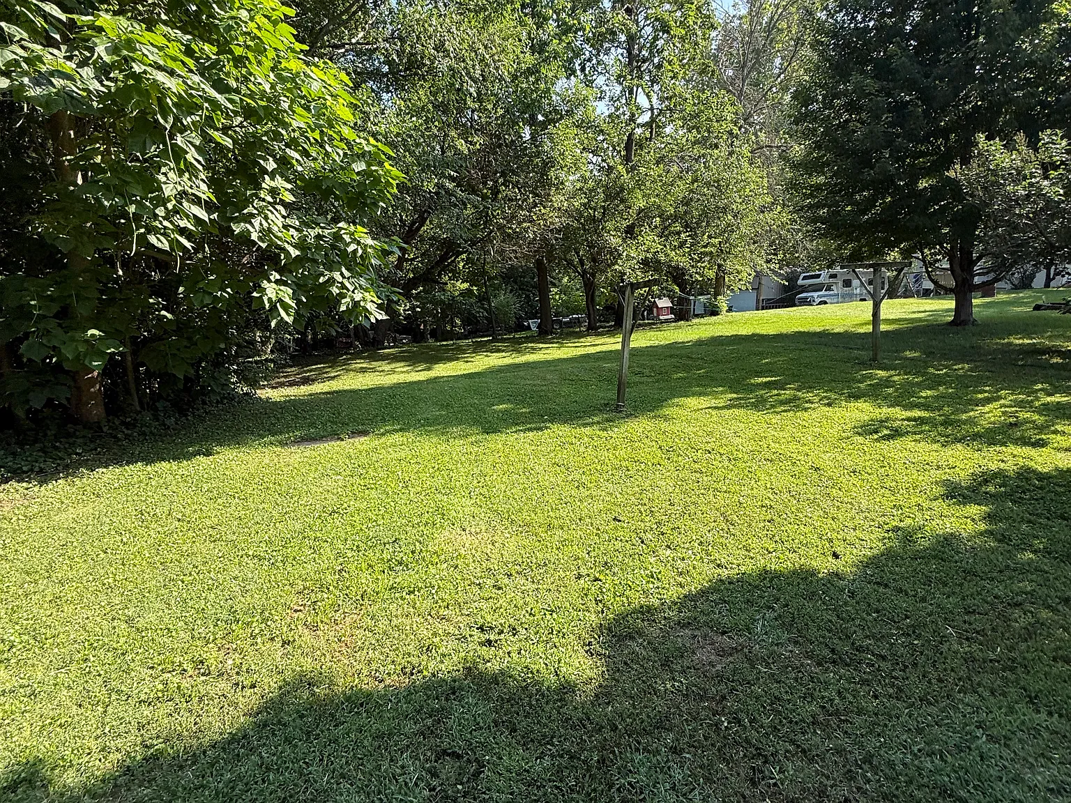 2 bed, 750 sqft, $1,200 — Photo 2