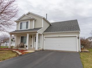 9 Barcroft Ct, South Elgin, IL 60177