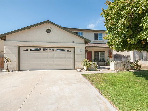 3rd image of 1541 Lobelia Ave