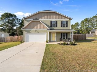 125 Lochmere Dr, Raeford, NC 28376