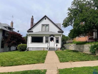 2305 Grandview Blvd, Sioux City, IA, 51104