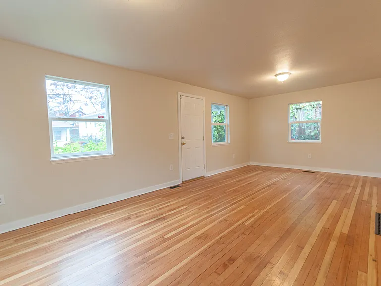 5121 S Garden St — Photo 6