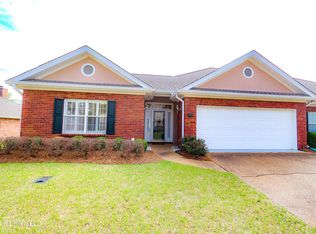 119 Springtree Dr, Brandon, MS 39042