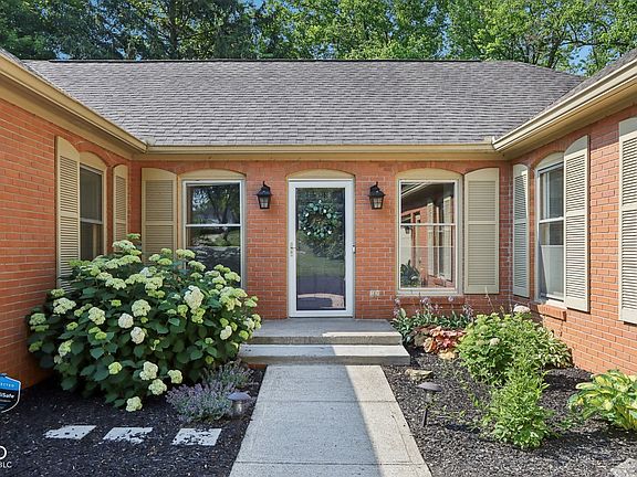 4th image of 7029 Kingswood Cir