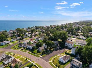 1 Lee Ct, Milford, CT 06460