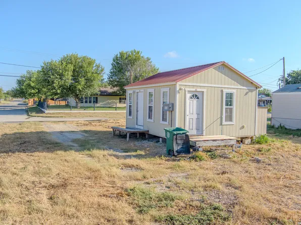 702 E STARR ST LOT 7, Crystal City, TX 78839