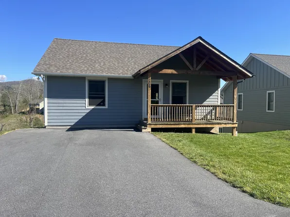 537 Townhomes Pl, Boone, NC 28607