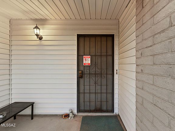 4th image of 3241 S Ames Pl