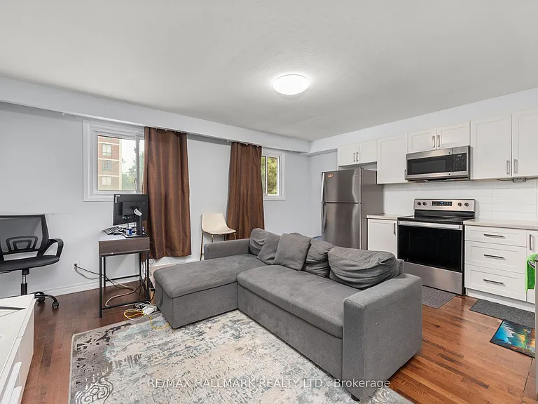 82 Halsey Ave #3 — Photo 2
