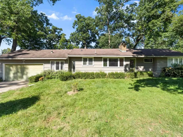 19065 Oakmont North Dr, South Bend, IN 46637