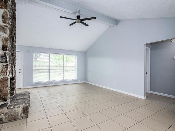 4th image of 430 N Rock Dr