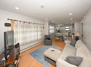 299 Union St, Lodi, NJ 07644