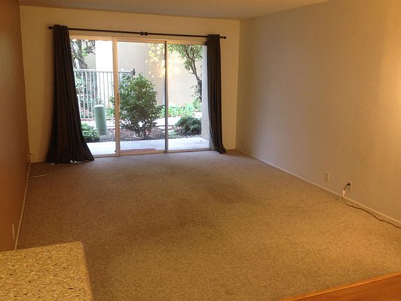 4th image of 1855 Diamond St Unit 5-125