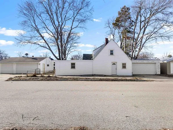 744 Drexel Blvd, Machesney Park, IL 61115