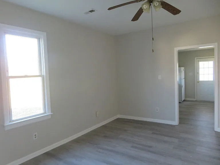 147 Witten St — Photo 5