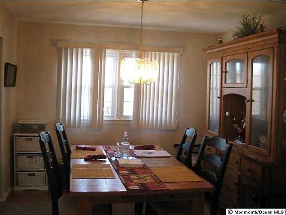5th image of 1645 Barrymor Dr