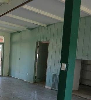 5th image of 426 27th Dr