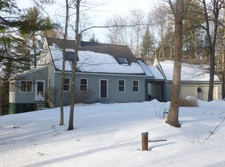 402 W Pownal Rd, North Yarmouth, ME 04097
