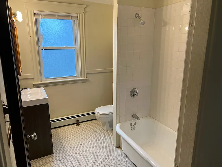 74 Ocean St — Photo 2