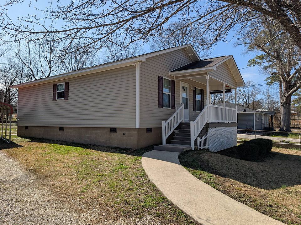 1st image of 518 Perman St SW